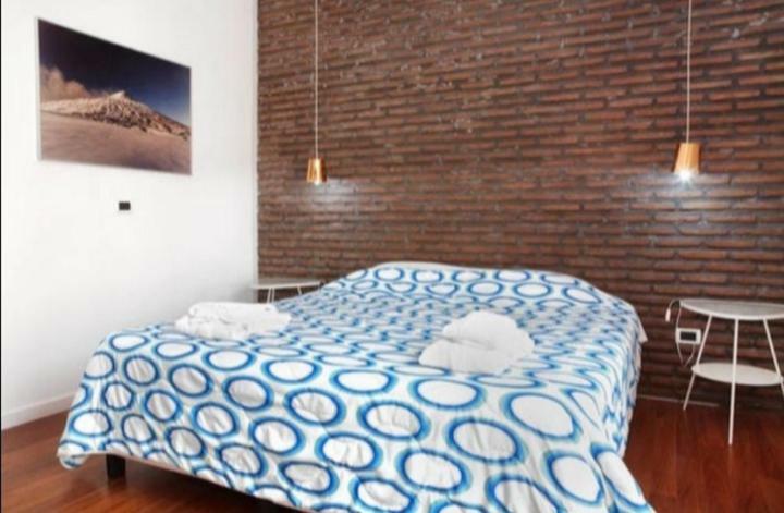 Bed & Breakfast Dietro Le Mura Ачи Костелло Экстерьер фото